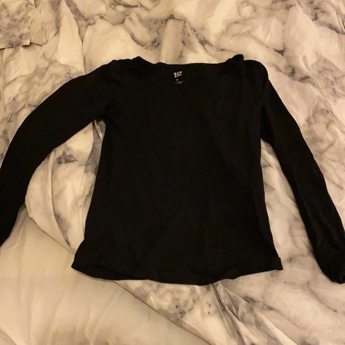 Svart långärmad tröja