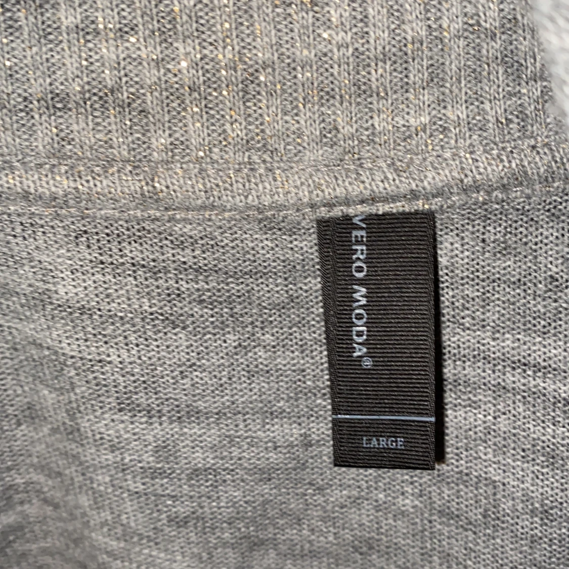 Grå glittrig kofta  - 90