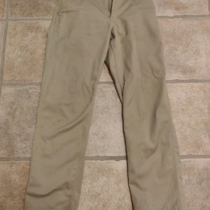 Carhartt byxor - Carhartt byxor, storlek: w28 l32. Riktigt nice baggy fit. Bra skick. Bud från 350