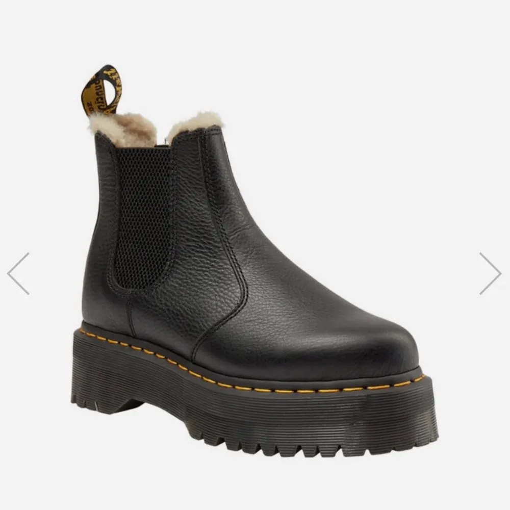 Helt nya Dr Martens Quad Retro storlek 42.  Fodrade. Aldrig använda. Nypris 2400. Skor.