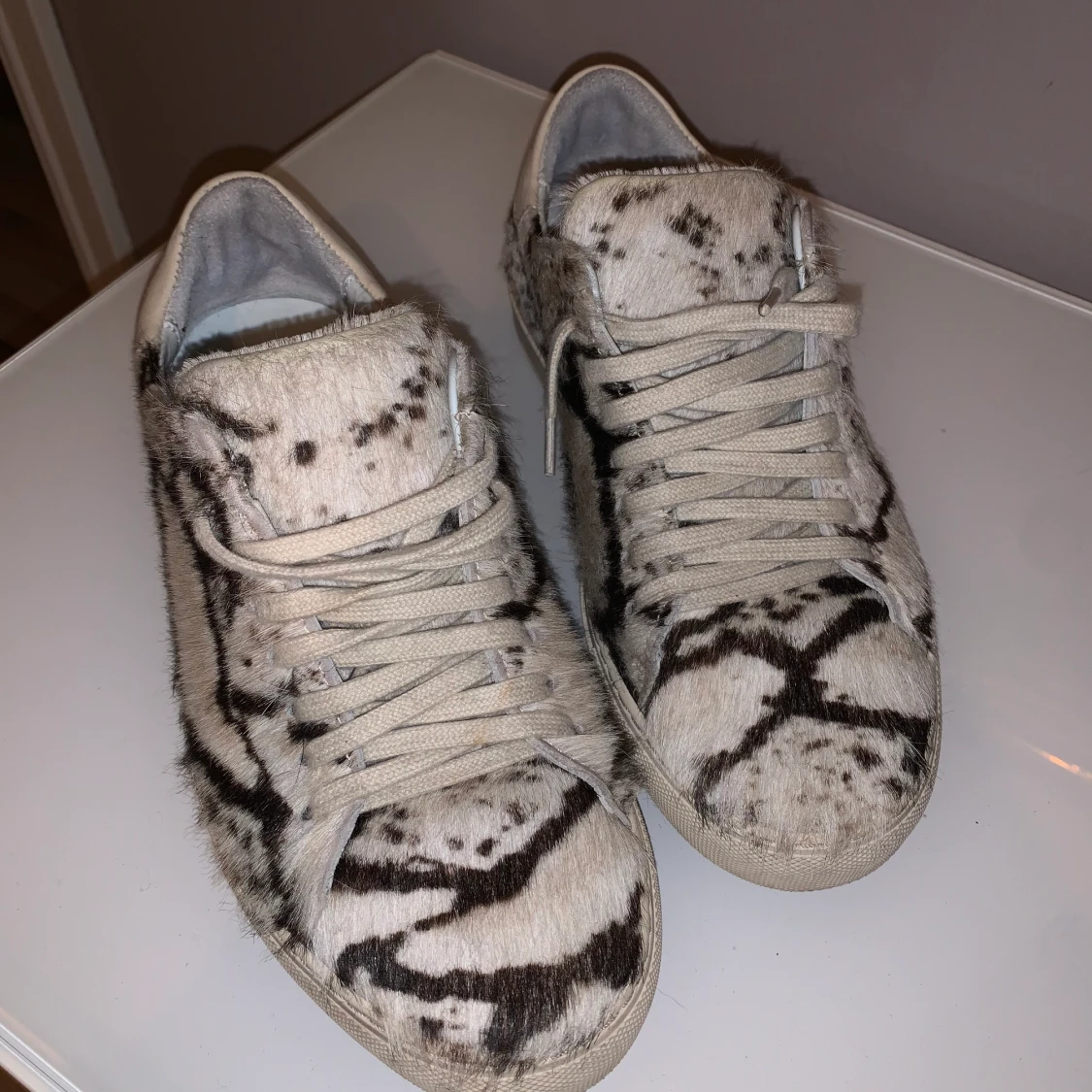 Axel Arigato Sneakers