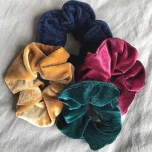 4st Scrunchies - 4 stycken Scrunchies 