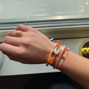 Armband 🌈🌸 - Ett så fint armband från Hipanema 🌈🧡💗