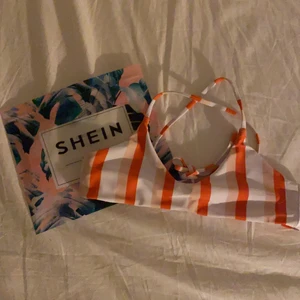 Bikinitopp  - Jättesöt bikinitopp från shein. Helt ny endast testad. Fick hem idag. Säljs då den är för liten. Skriv för frågor