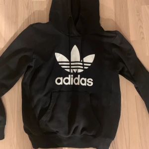 adidas hoodie - Adidas hoodie storlek s