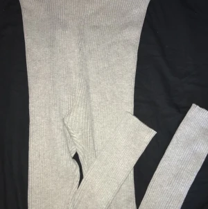 Leggings högmidjade - Högmidjade leggings mysigt material, endast testade väldigt fina