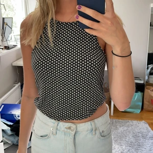 topp - jättesöt topp, köpt secondhand men från Brandy Melville💗 är i one size men passar mig som är S