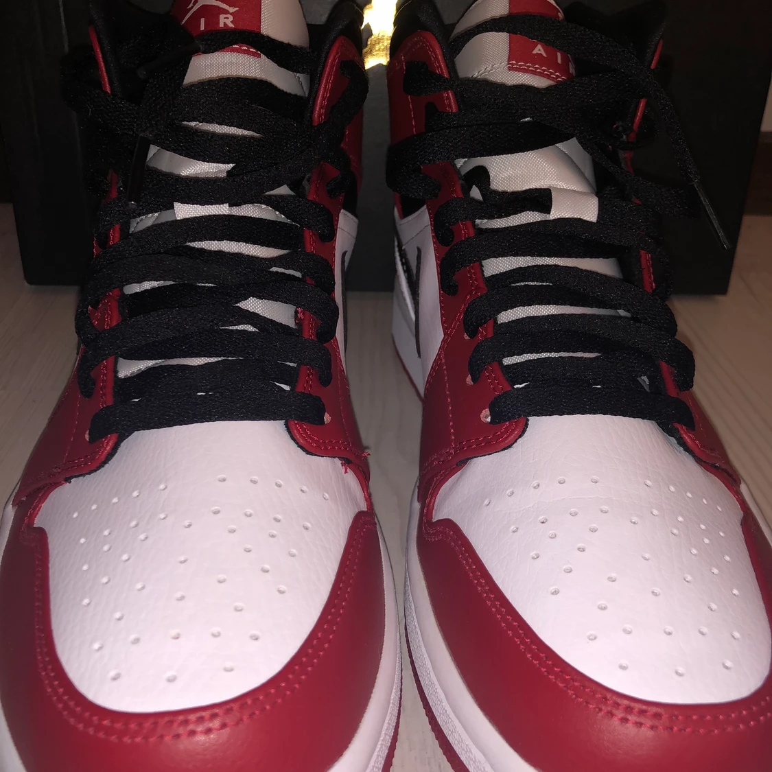 Jordan 1 Banned Mid Chicago  - 91