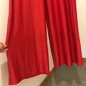 NYA missguided 38 - Nya med prislapp missguided 38. Följ mig, jag lägger till massor av kläder till biliga priser.