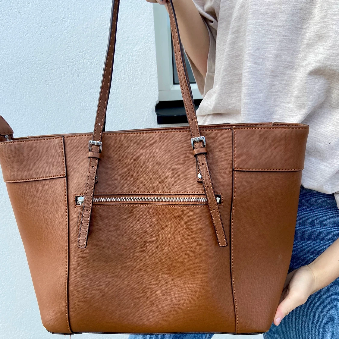 Brun GUESS väska - 91