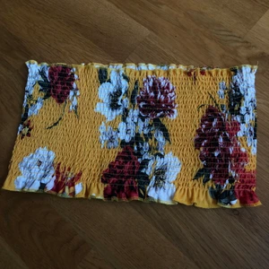 Topp - Jättefin sommartopp som knappt kommit till användning! 