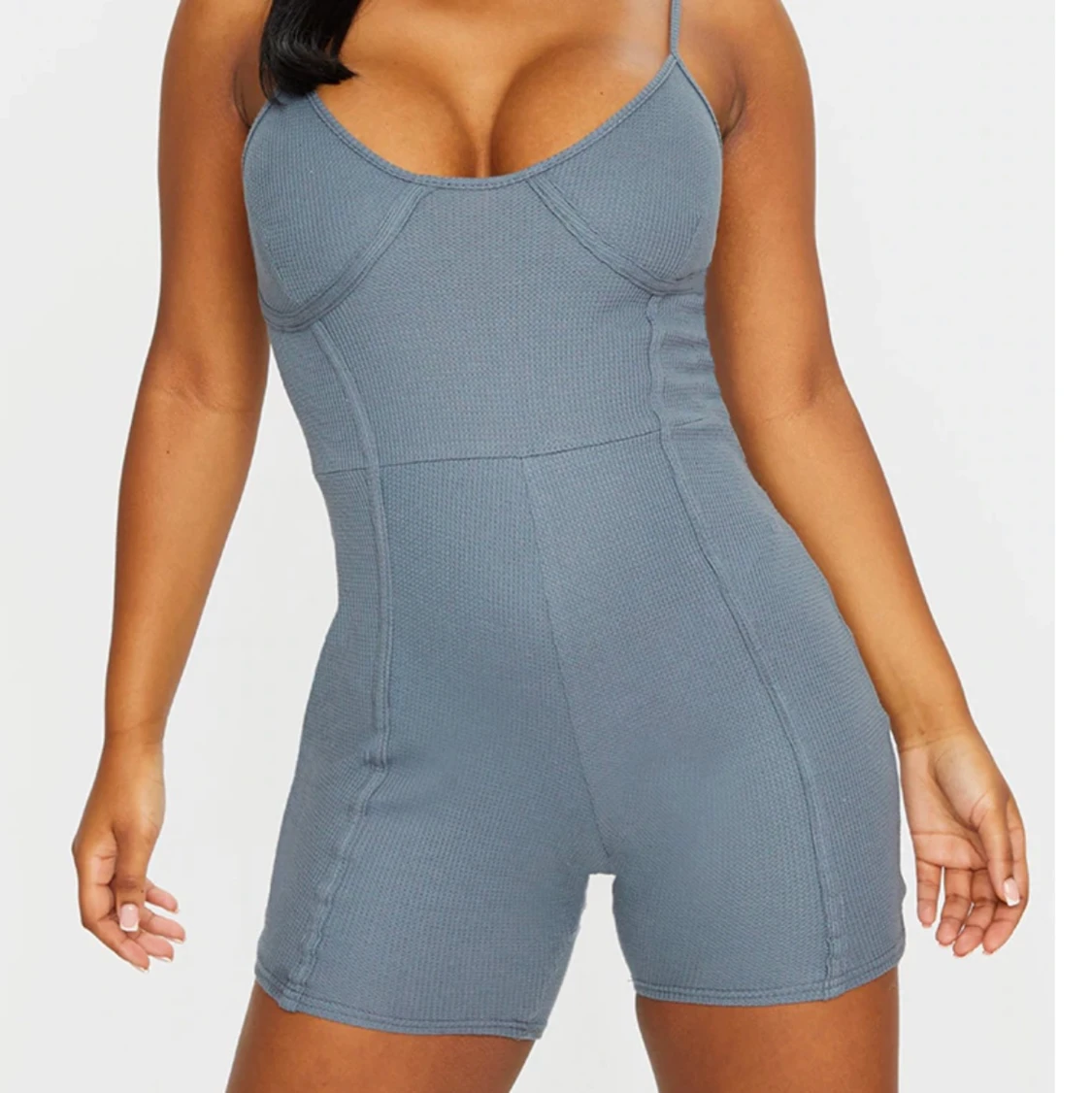 Bodysuit från prettylittlething