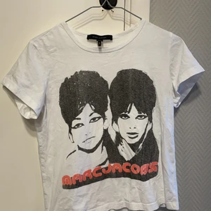 Marc Jacobs t-shirt - Marc Jacobs tröja, Som ny!