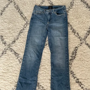Vero Moda jeans strl 32 - Fint skick, för små för mig