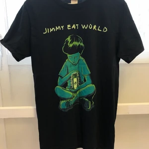 Jimmy eat Word merch - Jimmy eat world merch köpt på hans konsert i Stockholm 2018 använd väldigt få gånger.