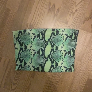 Neon topp  - En neon topp från jfr i storlek M passar även en S 