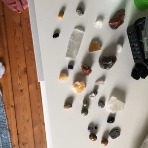 Kristaller - 300kr för alla. 