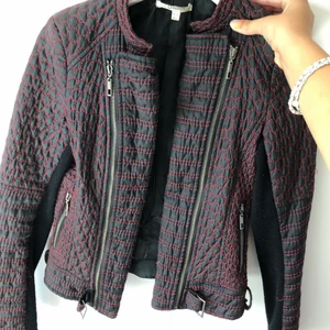 Höstjacka - Cool jacka perfekt till hösten💜