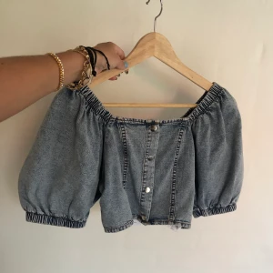 Jeans topp  - Super fin 💞 ej kommit till användning 💞