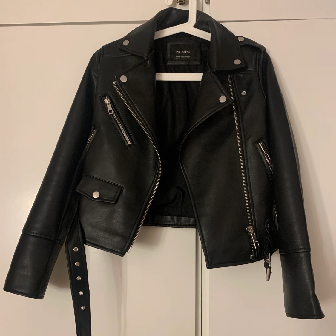 Skinnjacka från PULL&BEAR storlek XS