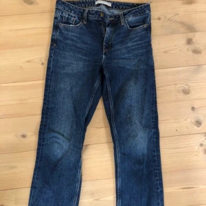 Zara jeans  - Fede zara jeans i str. 34 🤍 brugt men i rigtig fin stand 