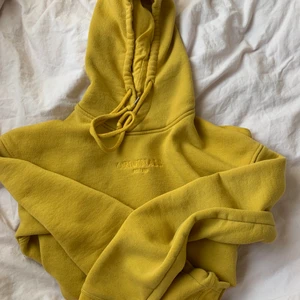 Jack and Jones hoodie  - Köpt här på Plick men säljer för att den inte kommer till användning. Väldigt bra skick! Köparen står för frakt 