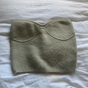 Topp från zara - Superfin och i bra skick. Storlek M men passar mig som har S