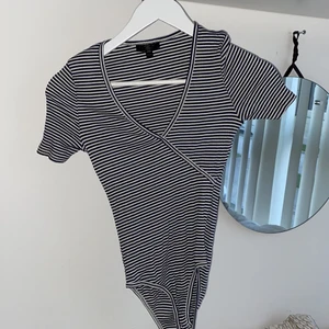 Topshop bodysuit  - Använd några gånger, men jättefin skick 
