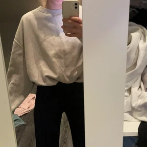 Beige tröja - Sweatshirt skön och stor