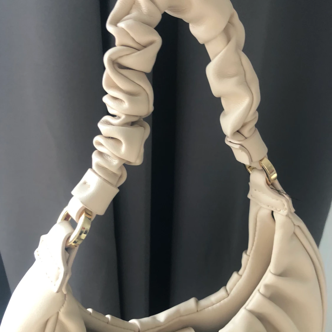 Beige handväska  - 90