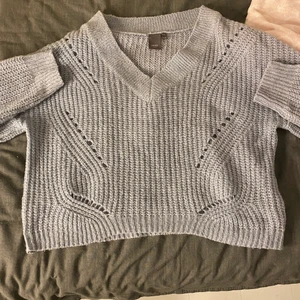 Stickad tröja - Blå stickad tröja jättefin 