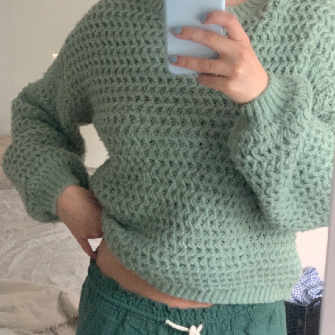 Ljusgrön stickad tröja - 90