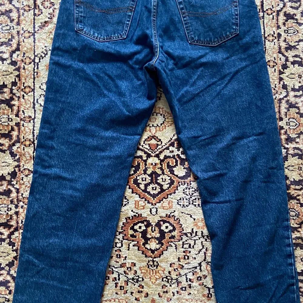 Vintage MC.GORDON jeans i mörkblå wash och rak modell, storlek: W36L32.                                                  Köpta second hand men är i väldigt bra skick! . Jeans & Byxor.