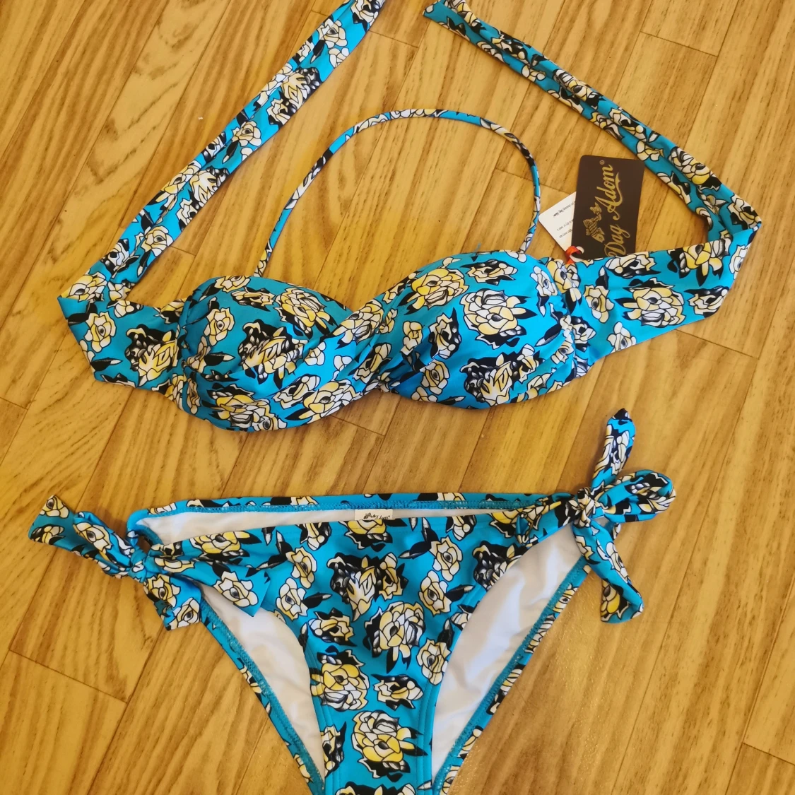 Blå blommig bikini