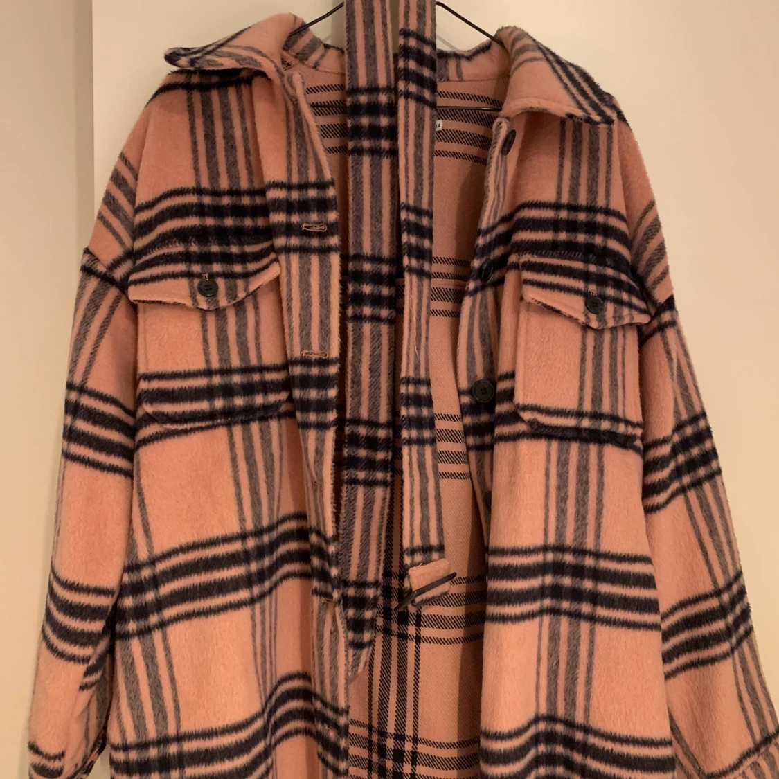 Jacka med bälte från NLY TREND strl 34