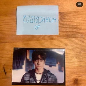 JUNGWON PHOTOCARD - Yuqisdahlia är min insta ,, säljer detta för 50 kr eller tradear för något på min wl (finns på min insta) :) 💞