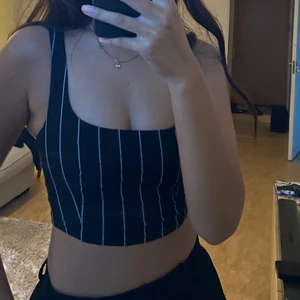 Randig crop top - Randig crop top från HM, passar Xs-S 💖