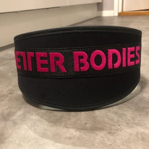 Gym belt  - Från better bodies i storlek S. Använt fåtal gånger. Säljes pga fel storlek. 