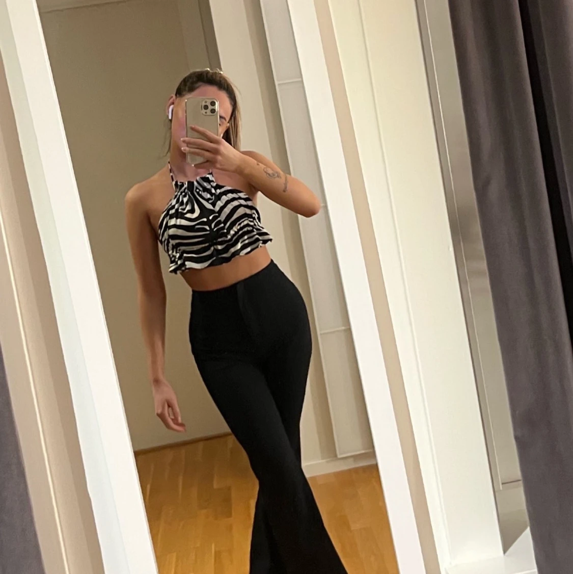 Topp med öppen rygg