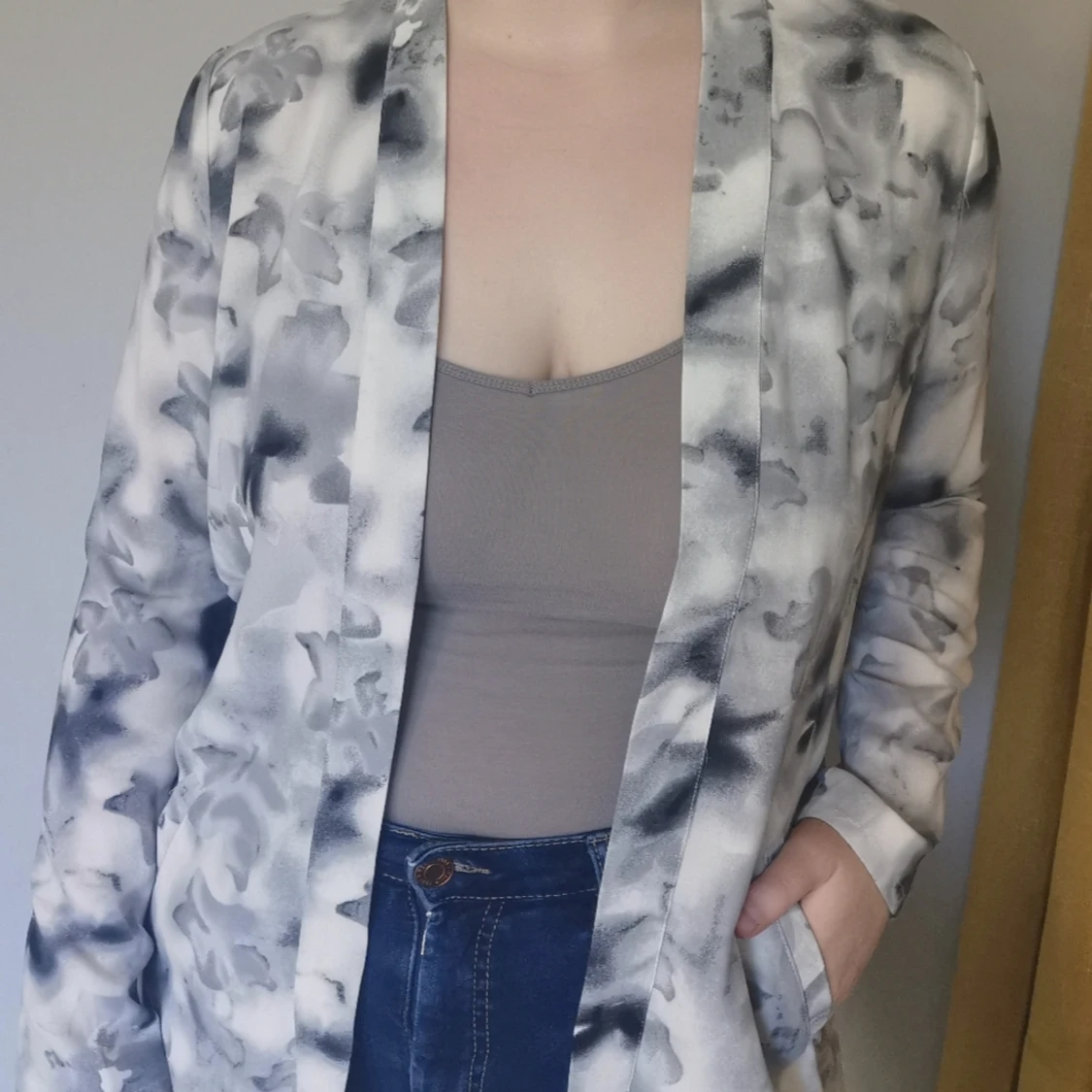 Black and white cardigan 