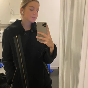 Bikerjacka  - Snygg fodrad jacka, i bra skick! 