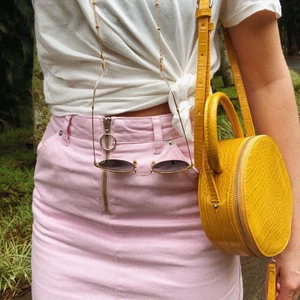 Rosa kjol från Topshop - Rosa jeanskjol från Topshop. Storlek 36. 100% bomull. 