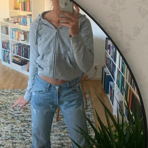 Grå kofta S från cubus  - 150kr inkl frakt 