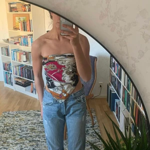 Knyttopp  - En schal som jag knytit som topp 60kr inkl frakt 