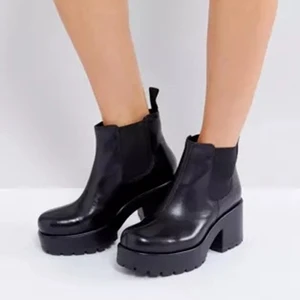 Vagabond Dioon stl 38 - Vagabond boots modell Dioon. Storlek 38 men för små för mig, endast använda några gånger. Äkta skinn. Nypris: 999:-