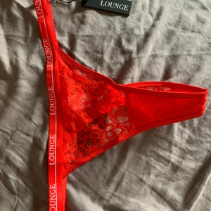 Lounge underwear - strl xs aldrig använda såklart, mörkare röd i verkligheten, köpare står för frakt☺️