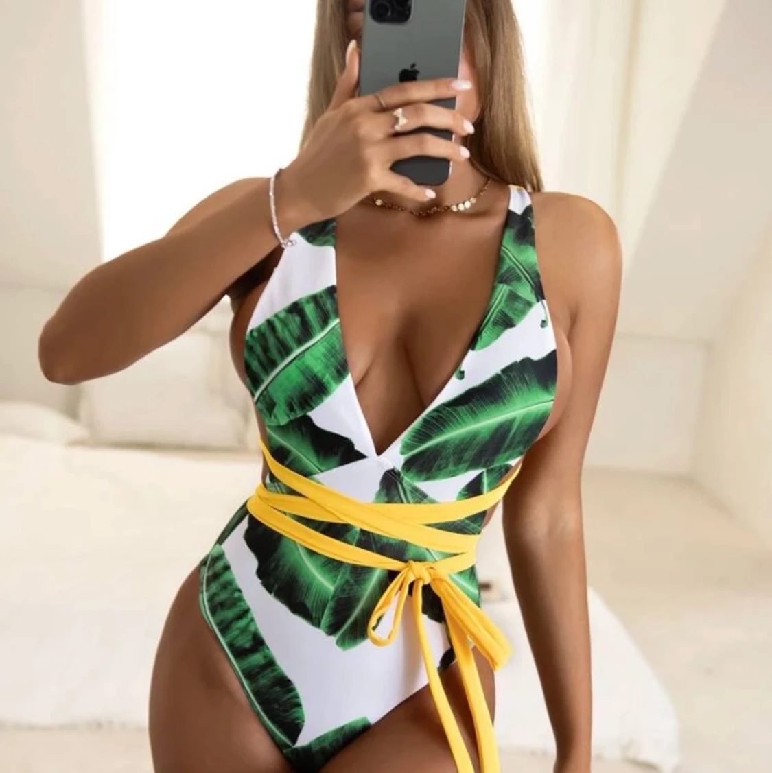 Extremt fin baddrĂ€kt đ