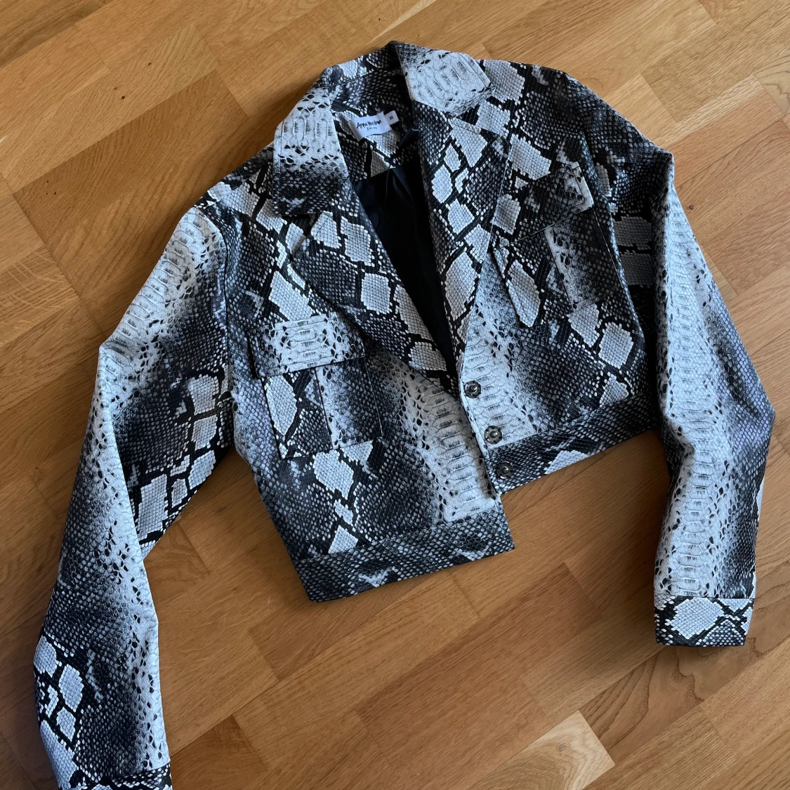 NA-KD Snakeprint PU jacket