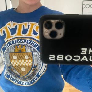 Collage tröja -  Fin collage tröja. Storlek S. Skriv till mig privat om du vill ha fler bilder på tröjan eller undrar något💙💙💙