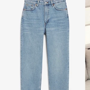 Jeans - Blåa taiki jeans från monki⚡️ Superbra skick!🥰 storlek 24💛